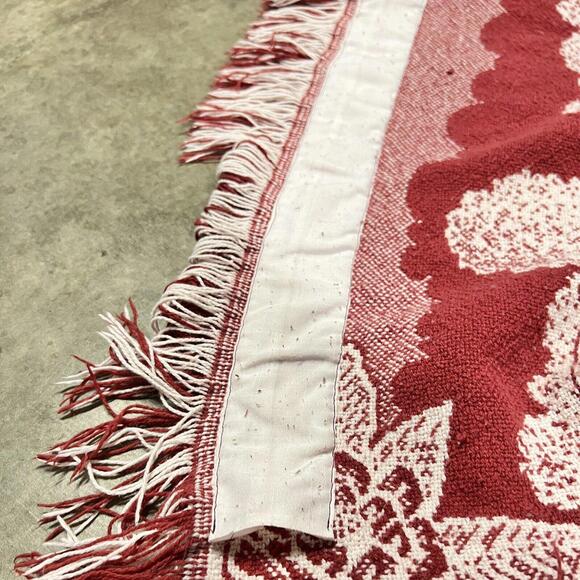 VTG Davidson North Carolina NC Locations Throw Blanket Woven Acrylic Red White - Picture 8 of 15